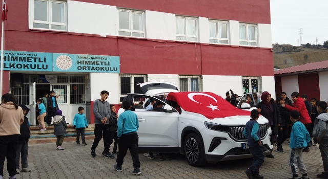 Saimbeyli’de Yerli Malı Haftası kapsamında öğrencilere Togg tanıtıldı