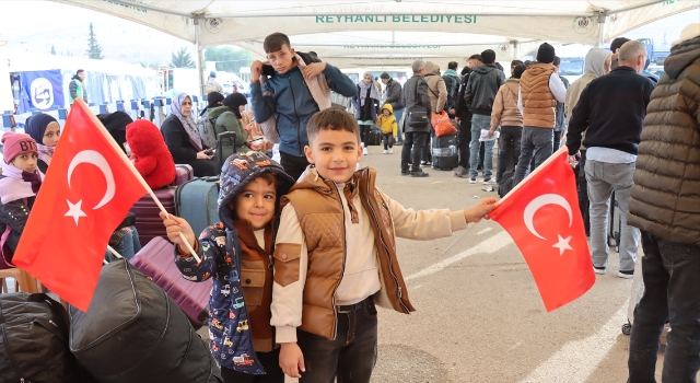 Suriyelilerin Hatay’daki sınır kapılarından ülkelerine dönüşü sürüyor