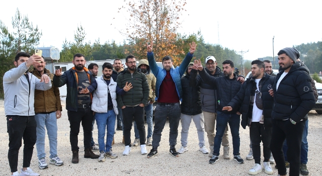 Ülkelerine dönen Suriyeliler için Hatay’daki Yayladağı Sınır Kapısı da açıldı