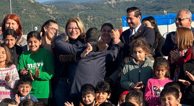 CHP’li Kaya Deprem Bölgesinde: İki Yıldır Süren Barınma Krizine Tepki