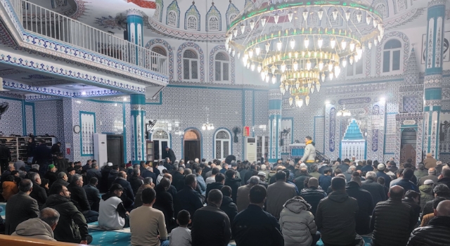 Osmaniye’de Bülbül Camii’nde Miraç Kandili Coşkusu