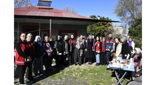 Kadirli'de “Kadın Buluşmaları” Köylerde Devam Ediyor