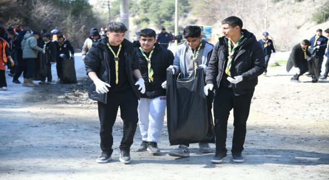 Osmaniye Belediyesi’nden Çevre Temizliği Etkinliği