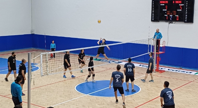 Osmaniye’de Dumansız Hava Sahası İçin Voleybol Heyecanı Başladı!