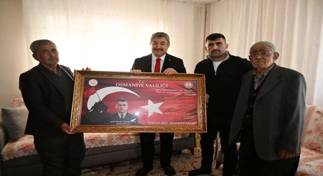 Vali Yılmaz Şehit Uzman Çavuş Kadir Dingil’in Ailesini Ziyaret Etti