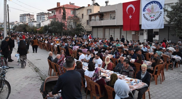 Gezici Aşevi'nin Hazırladığı İftara Yoğun İlgi