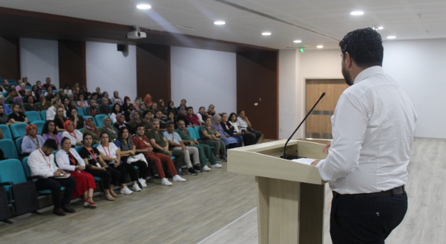 Osmaniye Devlet Hastanesi'nde Personel Toplantısı Yapıldı