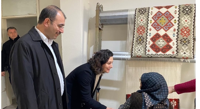 Aile Destek Merkezi’nde İnceleme: Kaymakam Dolu Kursiyerlerle Buluştu