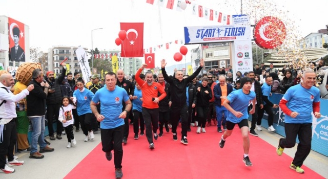 En Uzun Gecenin Gündüzünde Osmaniye Koştu: Yarı Maraton Coşkusu