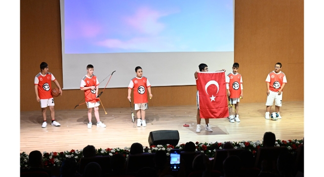 Osmaniye'deki Engelliler Günü Etkinliğinde Renkli Görüntüler