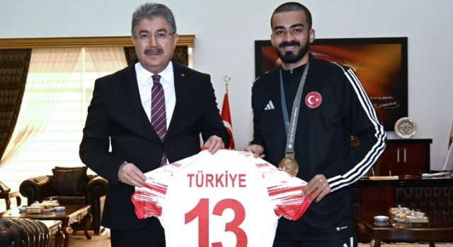 Osmaniyeli Mahmut Şahin’den Tokyo’da Olimpiyat Zaferi!