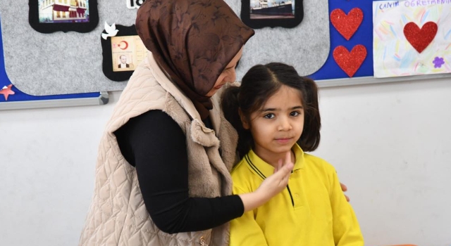 Küçük Şairden Başkan Çenet’e Anlamlı Şiir