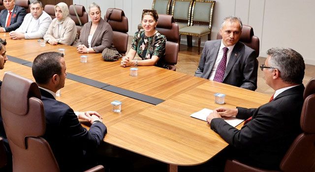 Çenet ve Osmaniye Heyeti, KKTC Cumhurbaşkanı Erhürman Tarafından Kabul Edildi