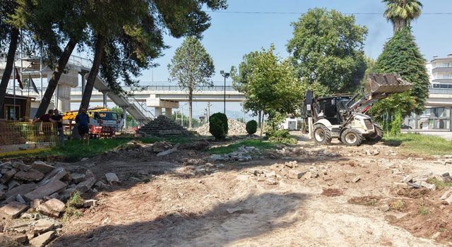 Osmaniye Belediyesi'nden Şehit Murat Kahraman Parkı'nda Kapsamlı Yenileme