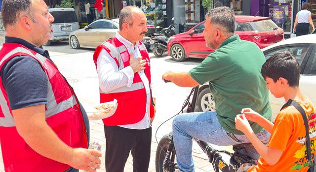 Yeniden Refah Partisi Osmaniye'de Stant Çalışması Düzenledi