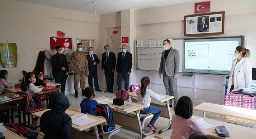 Kaymakam Kılınçoğlu’dan okul ziyareti