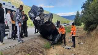 Bucak’ta devrilen otomobilin sürücüsü yaralandı