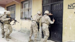 Mersin’de terör örgütü PKK/YPG operasyonunda 12 zanlı yakalandı