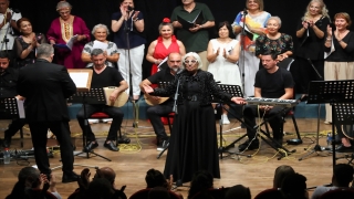 Aktif Yaşlı Merkezi üyelerinden Türk Halk Müziği konseri