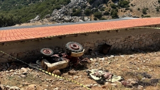 Burdur’da devrilen traktörün altında kalan kişi öldü