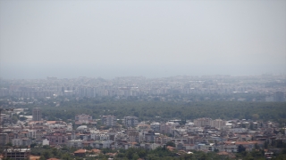 Antalya’da yüksek nem bunalttı