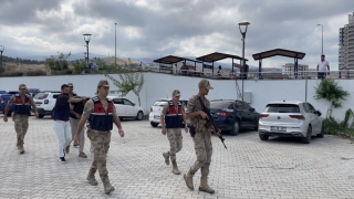 Hatay’da bir kişinin ölü bulunmasıyla ilgili yakalanan zanlı tutuklandı