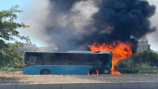 Antalya’da halk otobüsünde çıkan yangın söndürüldü