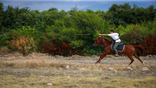 Genç sporcu Arda, atlı okçulukta ”şampiyonluklar” istiyor