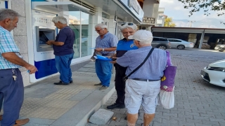 Bozyazı’da polis ekipleri dolandırıcılık olaylarına ilişkin bilgilendirme yaptı