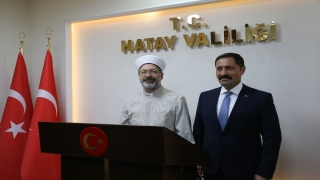 Diyanet İşleri Başkanı Erbaş Hatay’da ziyaretlerde bulundu