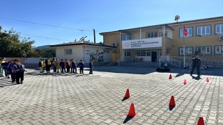 Hatay’da Gençlik Merkezi üyeleri öğrencilerle buluştu