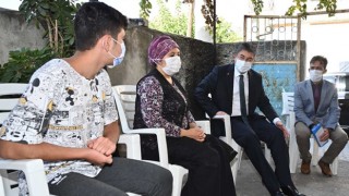 Vali Erdinç Yılmaz ev ziyaretlerini sürdürüyor