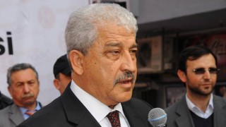 İbrahim Karayiğit'in Parti Rozetini Akşener Taktı