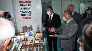 Vali Erdinç Yılmaz, Kitap Fuarında stantları ziyaret etti