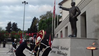 Atatürk’ü, ölümünün 83. Yılında saygı ve özlemle andık
