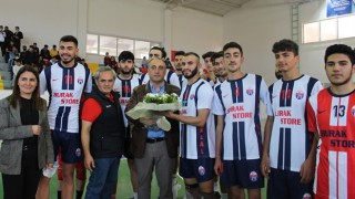 Düziçi İstiklal voleybol, sahadan 3-0 ayrıldı