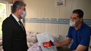 Vali Yılmaz’dan, 2.35 boyundaki Cuma’ya ziyaret
