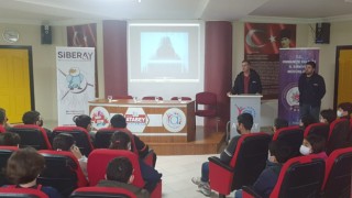 ‘Siber zorbalık ile teknoloji bağımlılığı’ semineri