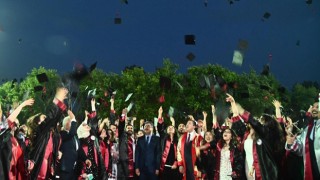 OKÜ’de öğrencilerin mezuniyet töreni düzenlendi