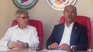Milletvekili Durmuşoğlu, “Emekli maaşı “sorusu karşısında durup, düşündü