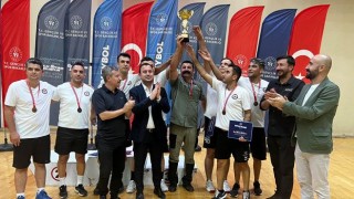 Emniyet Voleybol Takımı Şampiyon Oldu