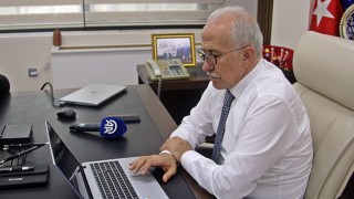 Akdeniz Belediye Başkanı Gültak, AA’nın ”Yılın Kareleri” oylamasına katıldı