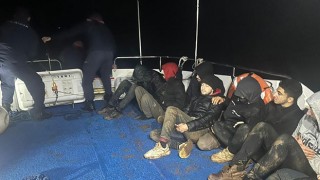 Kaş açıklarında 15 düzensiz göçmen kurtarıldı