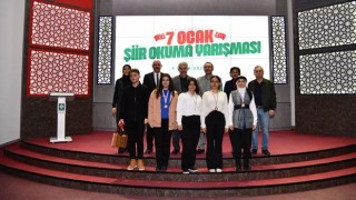 Liselerarası Şiir Okuma Yarışması Düzenlendi