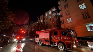 Adana’da apartman dairesinde çıkan yangın hasara neden oldu