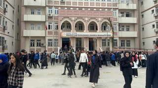 Adana’da lisede sınıfta çıkan yangın söndürüldü