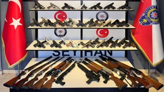 Adana’da operasyon ve denetimlerde 50 ruhsatsız silah ele geçirildi