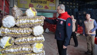Adana’da patates ve soğan fiyatları denetlendi