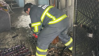 Adana’da tek katlı evde çıkan yangın hasara neden oldu