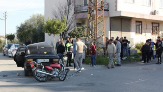 Antalya’da motosiklet ile otomobilin çarpıştığı kazada 2 kişi yaralandı